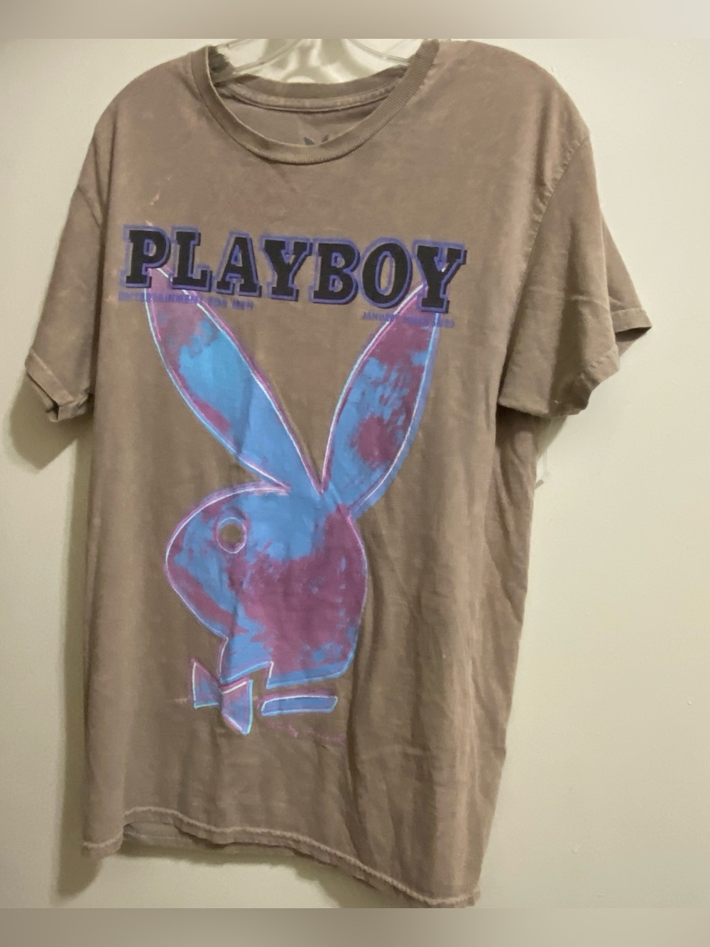 READ Playboy Mens Tee T Shirt L Large 40” Beige Tan Bunny Graphic Bleach Stains